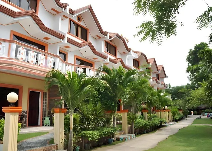 Village Resort 3*